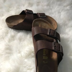 Birkenstock’s size 39